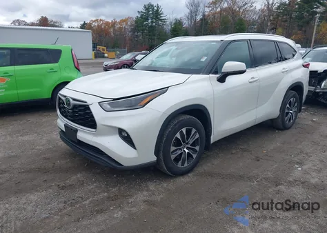 2021 Toyota Highlander Xle из США, поврежденный, VIN 5TDGZRBH7MS127438